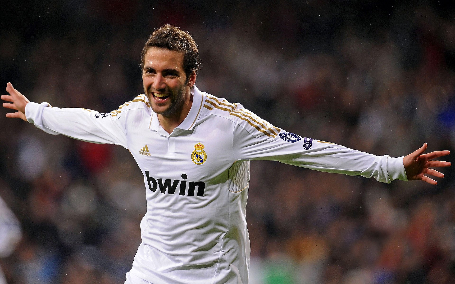 “法甲激战不断,豪门先锋崭露头角”,豪门风范