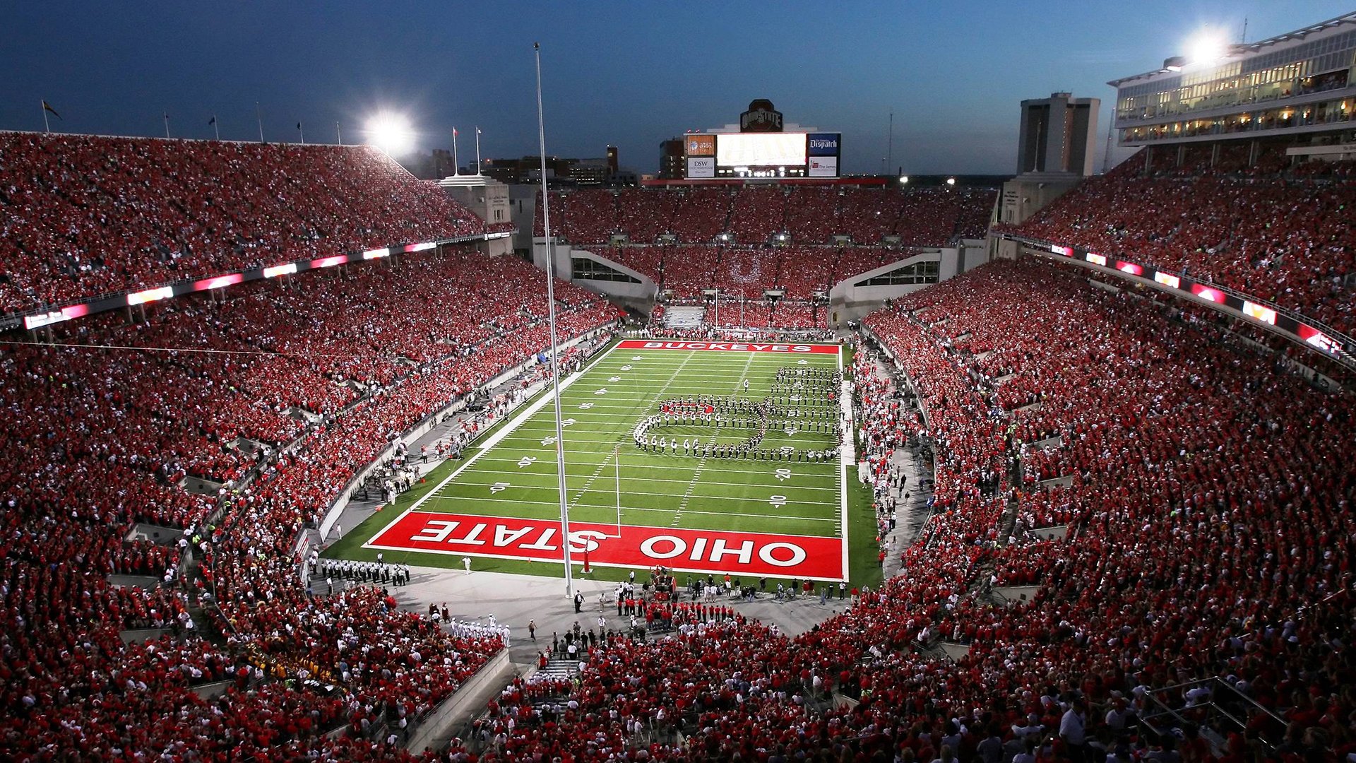 克罗地亚骑手吉塔·日特科维奇在2024年国际马术联合会世界障碍赛中以“Dior Hrvaška”马匹获得第八名，展现坚韧精神。